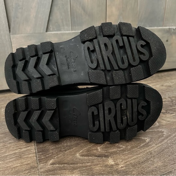 Sam Edelman Circus NY ‘Bethanie’ Rainboot - Picture 7 of 15